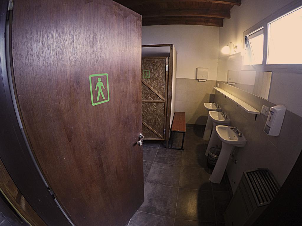 Lo De Trivi Hostel El Chalten Bagian luar foto